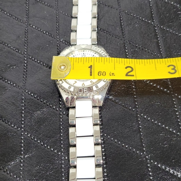 Quartz Watch (Unisex) - Picture 4 of 7